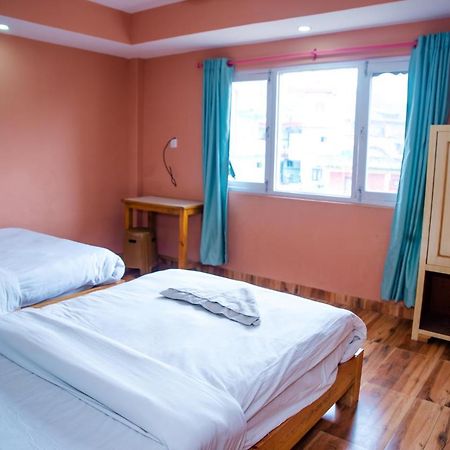 Hotel Olympus ポカラ エクステリア 写真