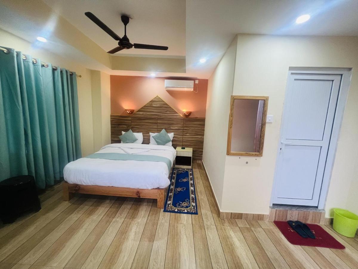 Hotel Olympus ポカラ エクステリア 写真