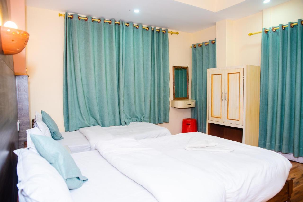 Hotel Olympus ポカラ エクステリア 写真