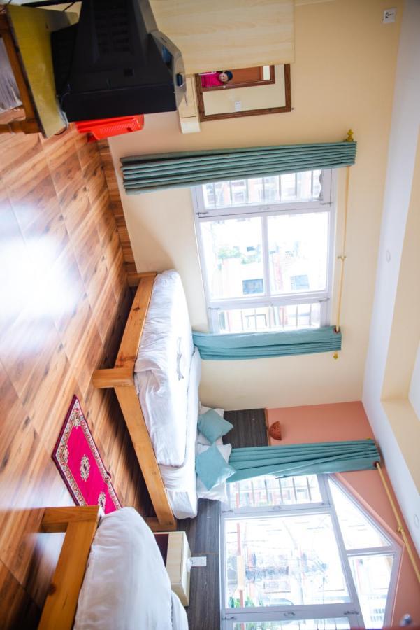 Hotel Olympus ポカラ エクステリア 写真