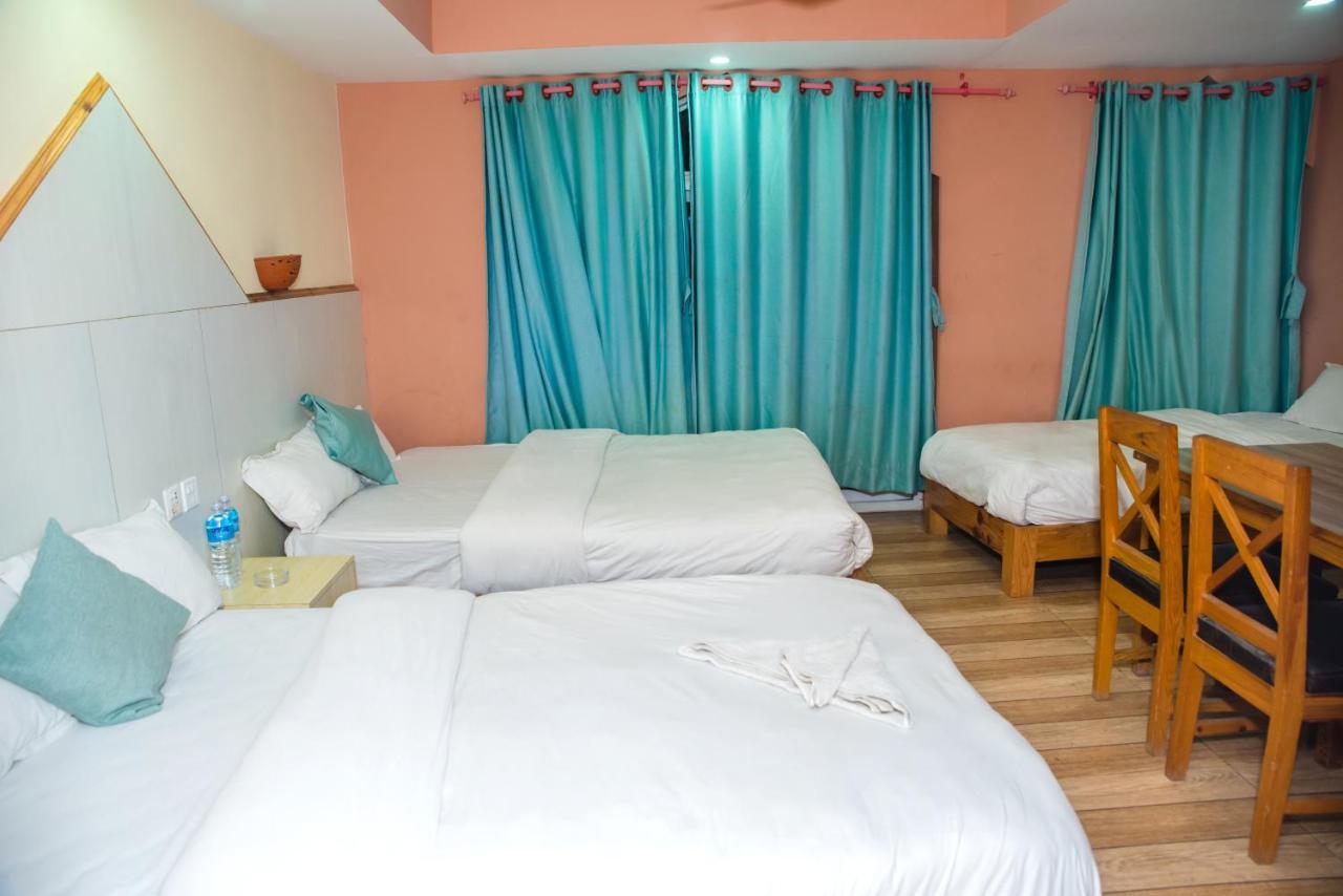 Hotel Olympus ポカラ エクステリア 写真